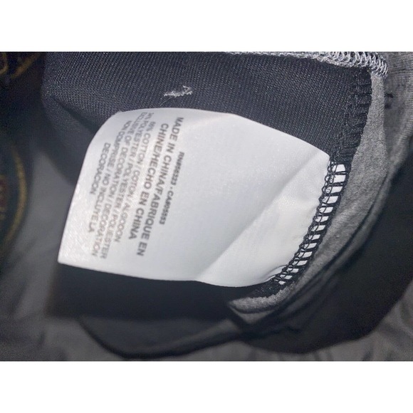 Nike tech fleece crop Capri Gray pants Size Medium 908824 091 - Picture 10 of 10